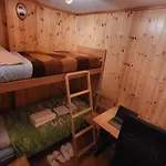 Beautiful 3-room Ski-in Ski-out Cervinia * 布勒伊-切尔维尼亚