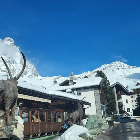 Beautiful 3-room Ski-in Ski-out Cervinia Breuil-Cervinia